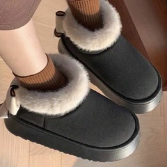 新品❣️可愛いリボンつきボア靴　の画像