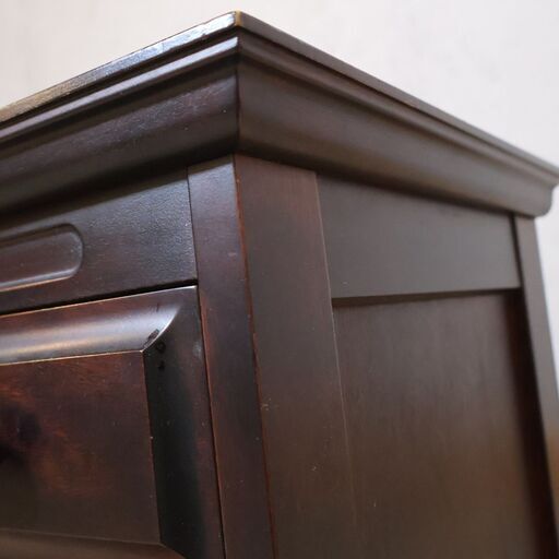 北海道旭川の民芸家具メーカー神居民芸の整理箱です。樺無垢材を贅沢に