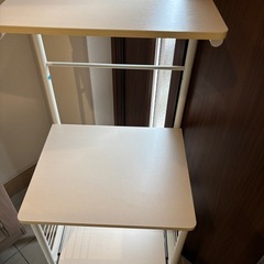 家電ラックの画像