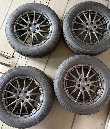 スタッドレスタイヤ　TOYO winterTRANPATH TX 225/65R17102qQ