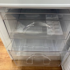 「安心の1年保証付。【２ドア冷蔵庫ニトリ NTR-106WH 2024年製】取りに来れる方限定。」の画像