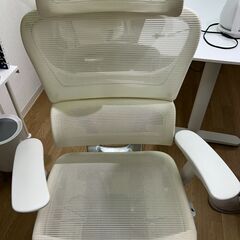 【無料】高機能オフィスチェア　3台の画像