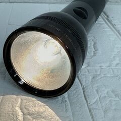 マグライト 懐中電灯 単一電池×2本タイプ MAG-LITE USA ブラック アメリカ製 全長約25cm 現状品 札幌市 白石店 の画像