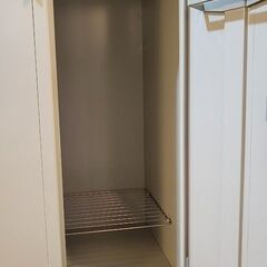 スチールロッカー（鍵あり）4人用／使用感ありの画像