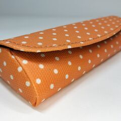 メガネケース女性用(オレンジ色のかわいいドット柄)￥950の画像