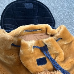 モコモコリュック　くま
の画像