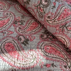 キルティング生地　布の画像