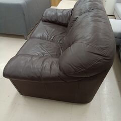 リユースのサカイ栃木店★ジモティ割あり★ MARINELLI(イタリア) ソファー(本革) ダークブラウン W160×D80×H80 クリーニング済み TC11820の画像