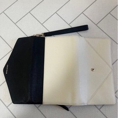 コールハンクラッチバッグの画像