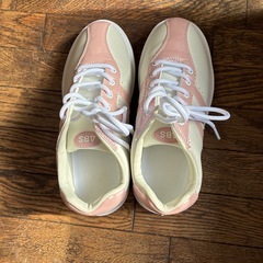 ボウリングシューズ24センチの画像