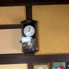 古時計（ボンボン時計）の画像
