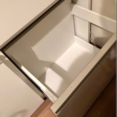 ニトリ　キッチンカウンター　食器棚の画像