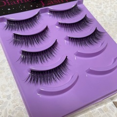 つけまつ毛の画像