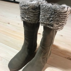 新品ムートンブーツ23.5cmの画像