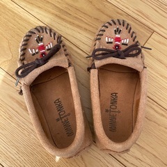 ミネトンカ　キッズ　17センチの画像