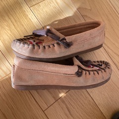 ミネトンカ　キッズ　17センチの画像