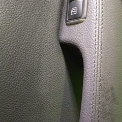 メルセデスベンツ MB W204 ドアトリム 左の画像