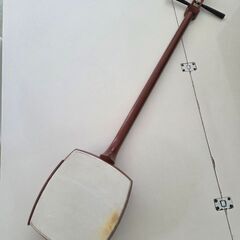 三味線本体花梨材ハードケース付きの画像