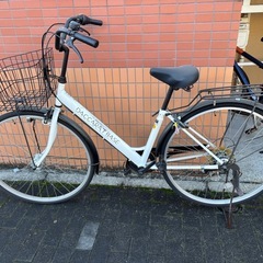 daccarat 自転車　白　おそらく27インチですの画像