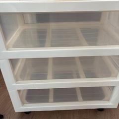 収納ケース（3段）の画像