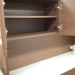 90分の無料軽トラック貸出サービス！土井インテリア 4枚扉レンジボードの画像