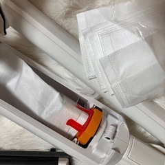 IRIS  OHYAMA スティック型 掃除機 コードレス 紙フィルター ハンディの画像