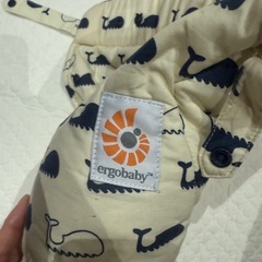 エルゴ　インサート　クジラ柄　アイボリーの画像