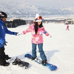 スノーボードを初心者に半日教えてくれる方を探しています