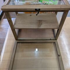 カウンターキャビネットの画像