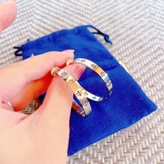 新品未使用！Tory Burch ピアスの画像