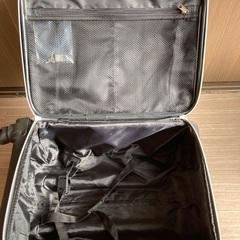 キャリーケースの画像