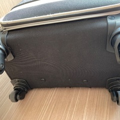 キャリーケースの画像