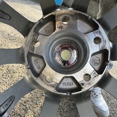 225/65R17 ホイール付きスタッドレス　ハリアー　　の画像