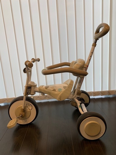 【値下げ中】ナチュラルトライク　プー&ハニー　三輪車 くすみカラー　取説付き　箱無し