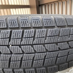 ダンロップスタッドレス4本ホイル付きの画像