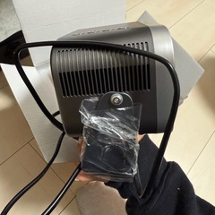 プロジェクター 携帯利用可能の画像