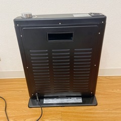 山善　障害物センサー搭載電気ストーブ（加湿機能付き） の画像