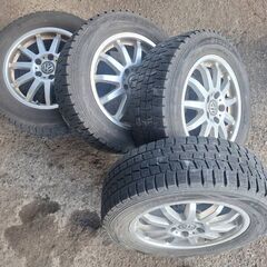 【ﾌｫﾙｸｽﾜｰｹﾞﾝ】ホイール付きスタッドレスタイヤ4本　　215/60R16　 DUNLOP　　の画像