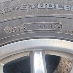 【ﾌｫﾙｸｽﾜｰｹﾞﾝ】ホイール付きスタッドレスタイヤ4本　　215/60R16　 DUNLOP　　の画像