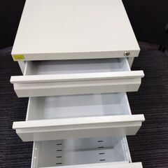 3段ワゴン 鍵ありの画像