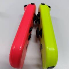 Nintendo Switch Joy-Con/ネオンレッドイエロー/コントローラーの画像