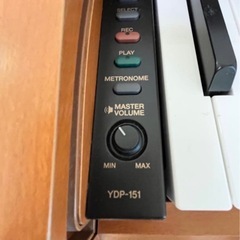 YAMAHA 電子ピアノ YDP-151 ヘッドホン付きの画像
