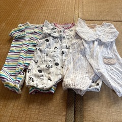 ロンパースの画像