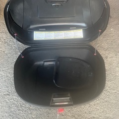 GIVIトップケースE470の画像