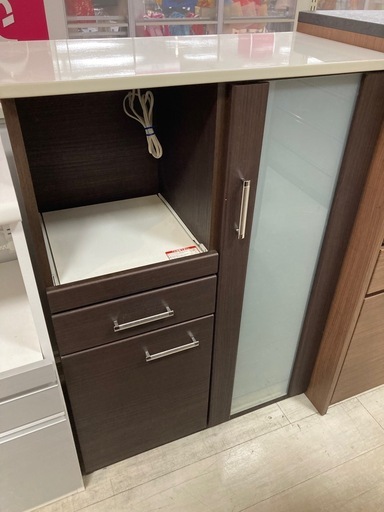 取りに来れる方限定！ニトリのレンジ台です！