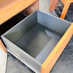 ウォールナット材　デスクワゴン　　引き出し　キャスター付きの画像