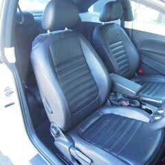 25年 ザビートル 1.2 デザインレザーパッケージ/HID/黒革シート/シートヒーター/純正ナビ/フルセグTV/71,230㎞の画像