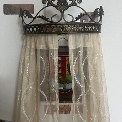 salut!【antique】ベッドクラウンの画像