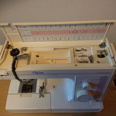 JANOME　Plaire　636 電動ミシン ホワイト　ジャンク品の画像