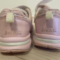 瞬足スニーカー女の子18.0㎝の画像